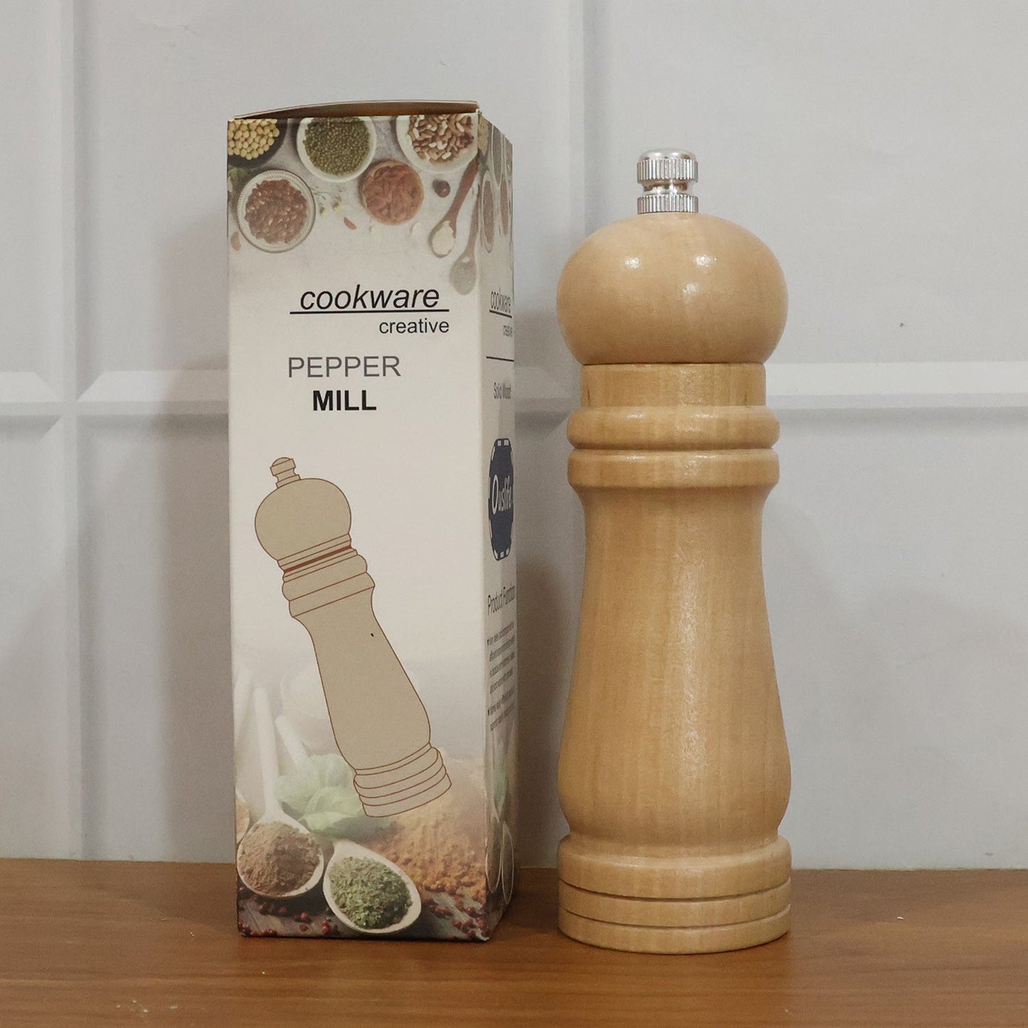 Classic Wooden Manual Pepper Grinding Mill (1 Pc)