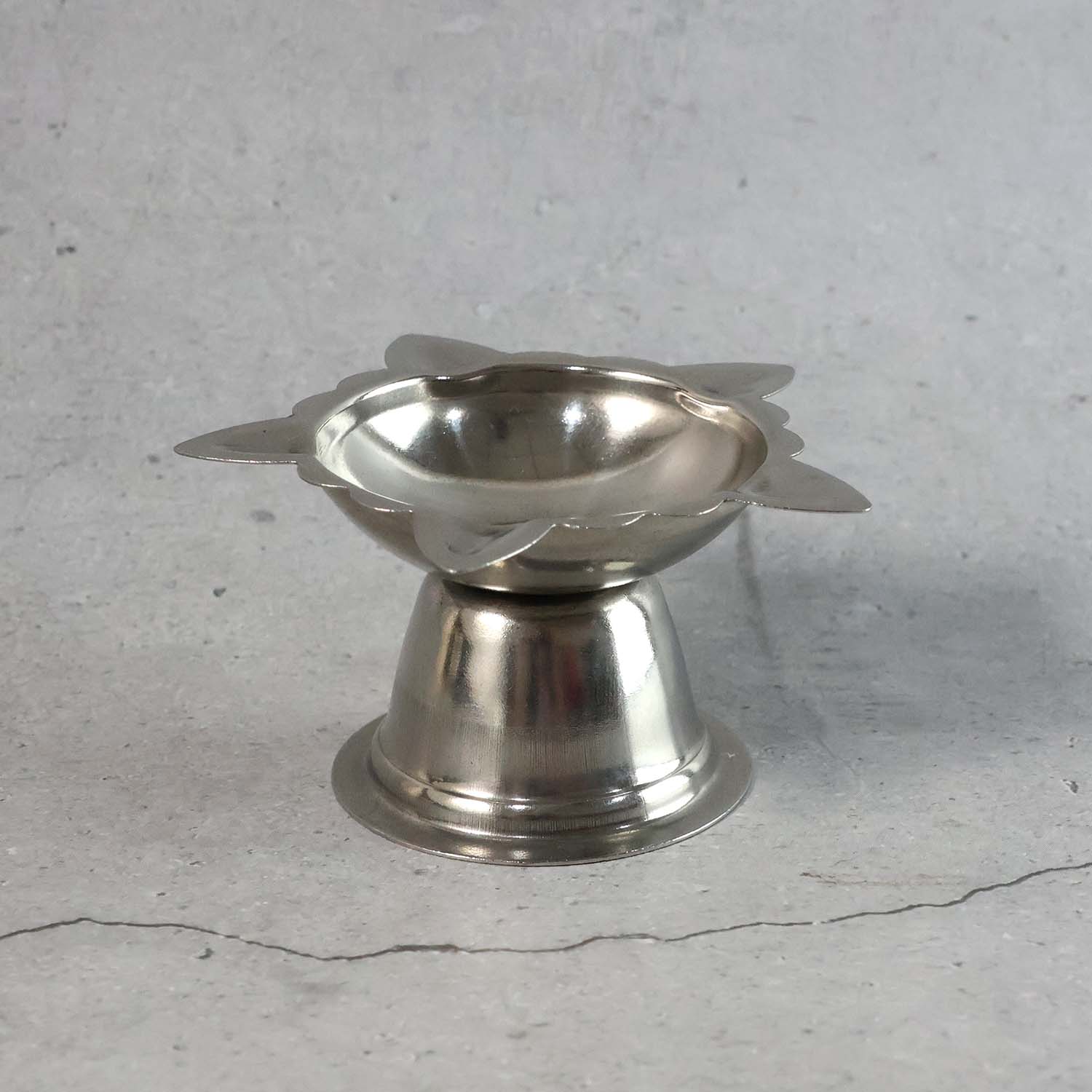Elegant big diya holder        
