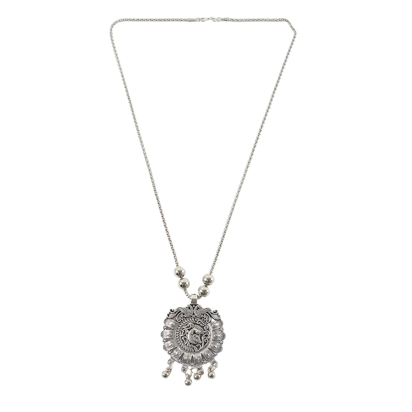 Round medallion necklace        
