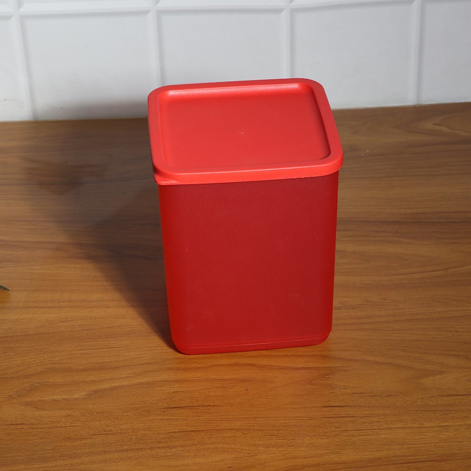 Reusable storage container